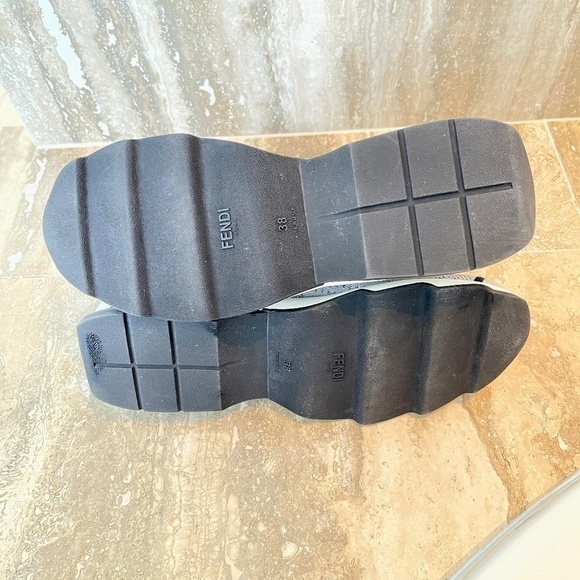 FENDI BOOTIES - Picture 6 of 9